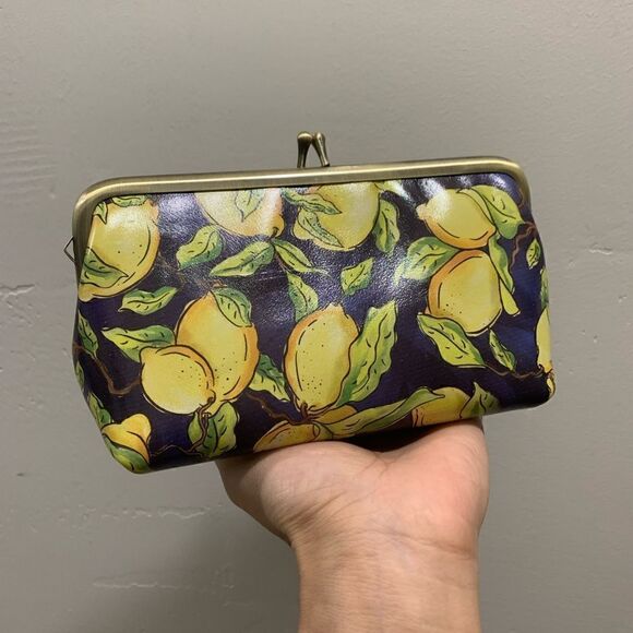 Handmade Cowhide Lemon Print Kisslock Small Clutch/Cosmetic bag/Phone Case - Picture 2 of 13